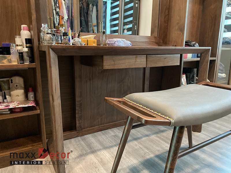 Thi công hoàn thiện nội thất gỗ óc chó Cầu Giấy Hà Nội