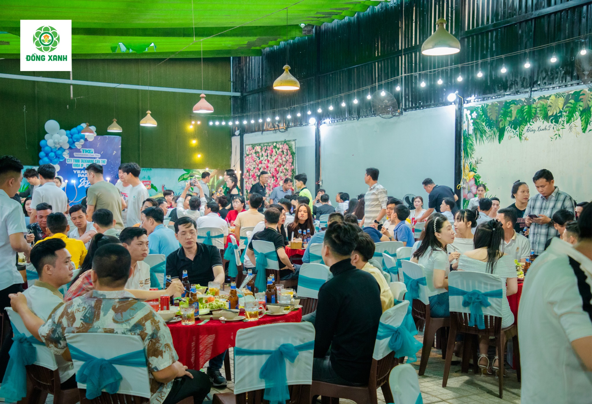 LÀM SAO ĐỂ TIẾT KIỆM CHI PHÍ KHI ĐẶT TIỆC LƯU ĐỘNG?
