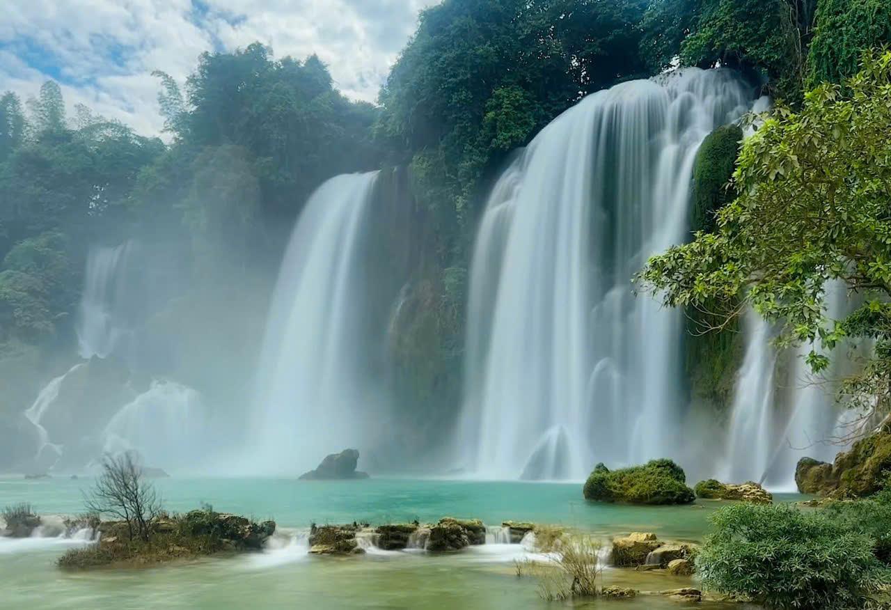 7 DAY BA BE - CAO BANG LOOP CYCLING TOURS | NORTHERN VIETNAM ADVENTURE