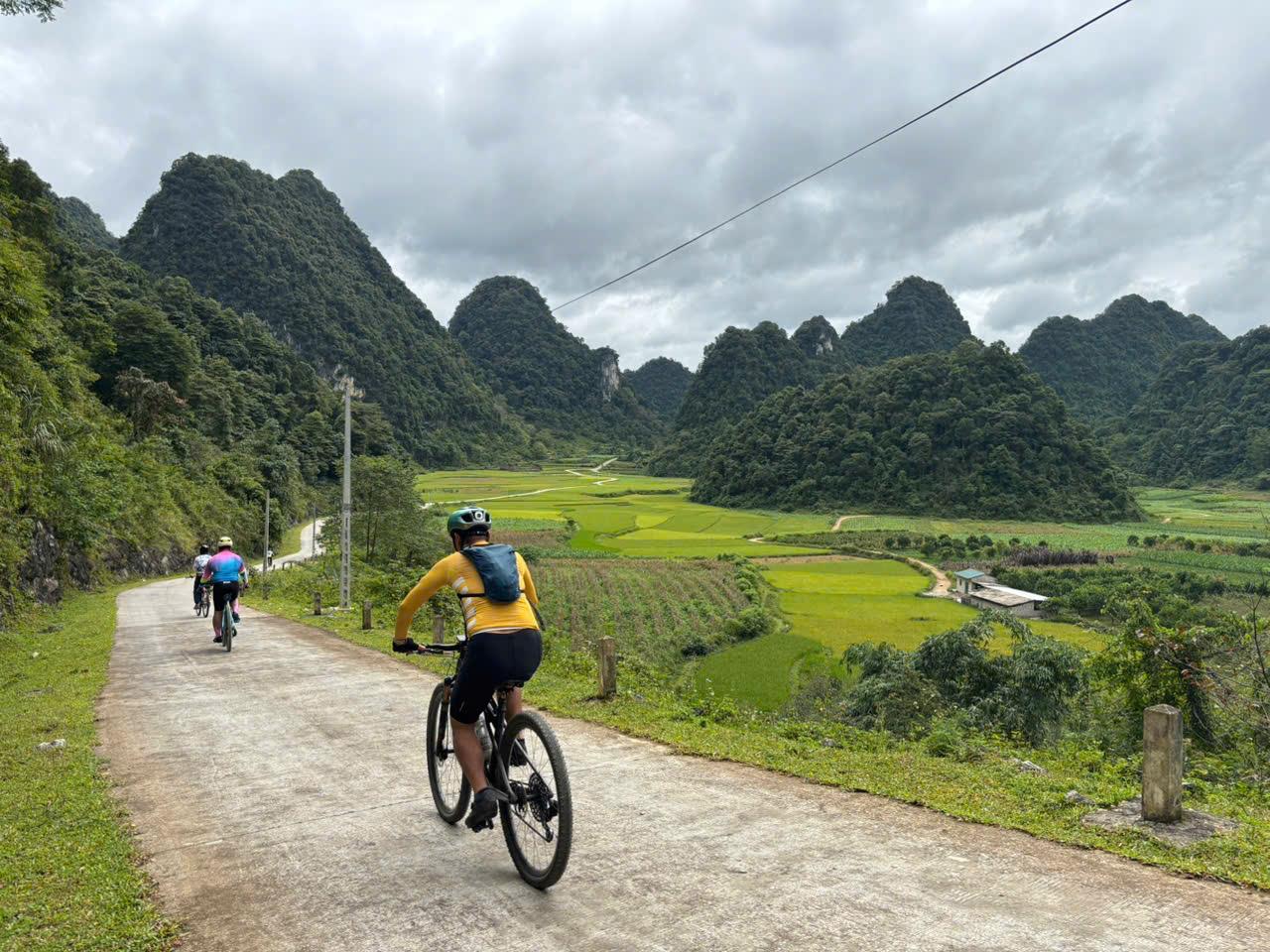 7 DAY BA BE - CAO BANG LOOP CYCLING TOURS | NORTHERN VIETNAM ADVENTURE