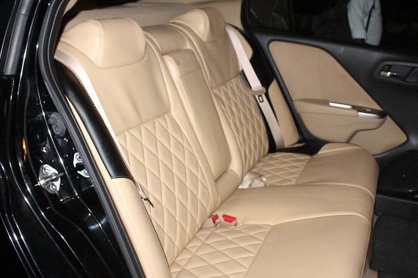 Bao ghế xe oto chất lượng kém – “Lợi bất cập hại” của nhiều người