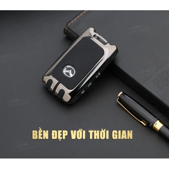 Vỏ ốp khóa Kim Loại cho xe Mazda 3, CX3, CX30, CX8 2023