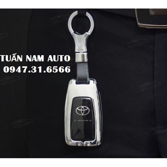 ỐP KHÓA TOYOTA CROSS, CAMRY 2022, 2019, 2020, 2021 HỢP KIM CAO CẤP