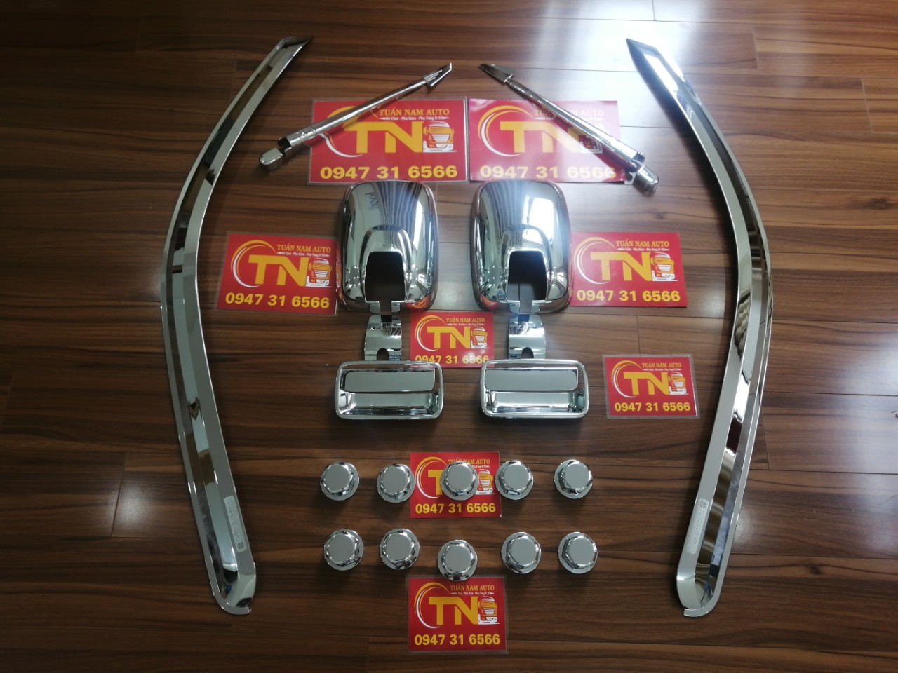 ỐP CẦN GẠT MƯA XE TẢI KIA 1,4 TẤN K3000S, K165, K2700, K190 CHROME