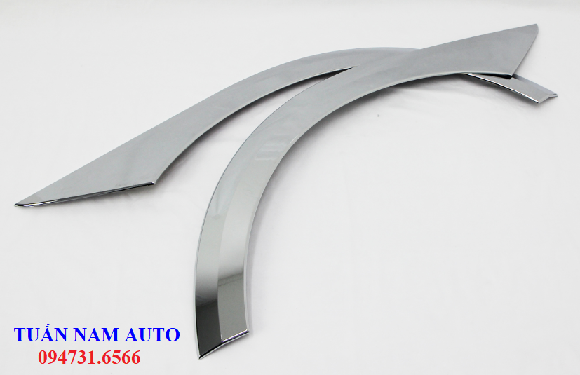 ỐP MẠ INOX TAI (CUA LỐP) XE TẢI KIA K250, K200, BONGGO 3 (TIÊU CHUẨN)