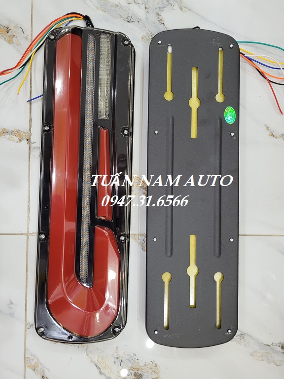 Đèn Led Hậu Sau Xe Tải BM 6 Chế Độ Sáng Điện 12V 24V