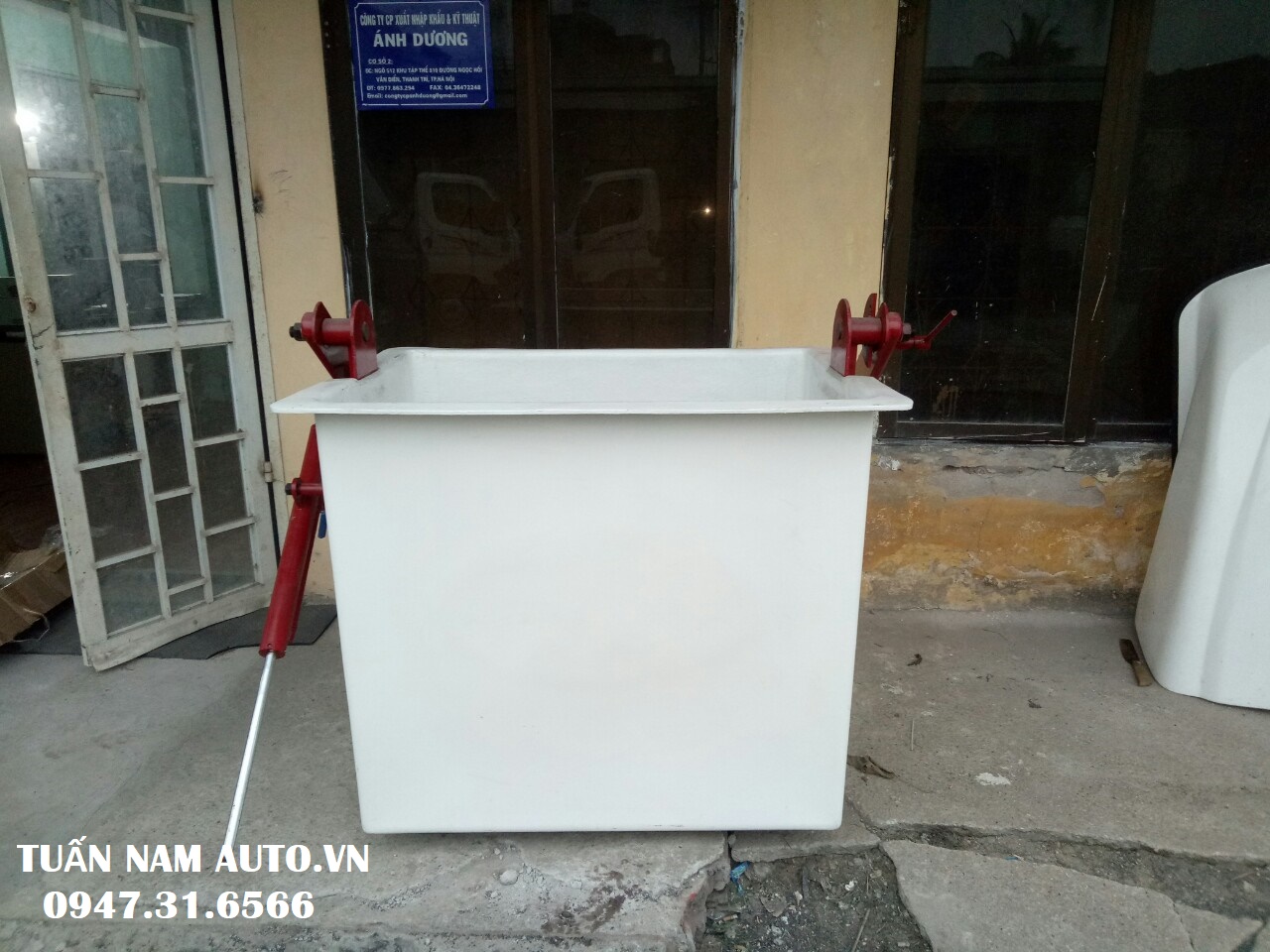 GIỎ RỔ NÂNG NGƯỜI LÀM VIỆC TRÊN CAO COMPOSITE