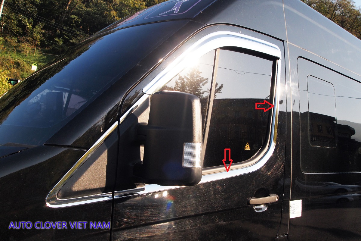 NẸP CHÂN KÍNH CỬA XE SOLATI CHROME