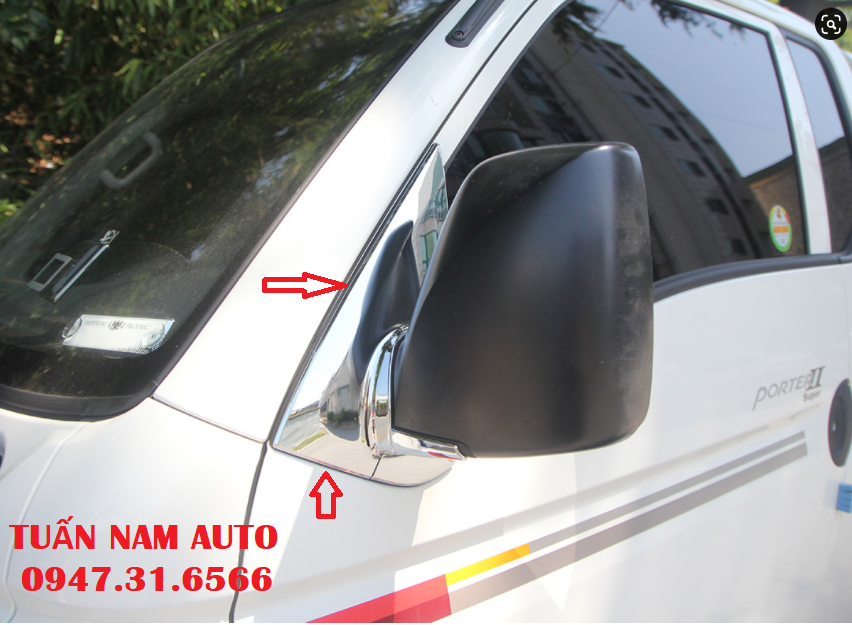 ỐP CHÂN GƯƠNG ĐIỆN XE TẢI HYUNDAI PORTER II, H100
