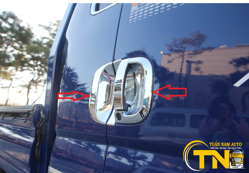 ỐP TAY MỞ CỬA CÓ ỐP HÕM XE TẢI KIA K250 K200 BONGGO 3