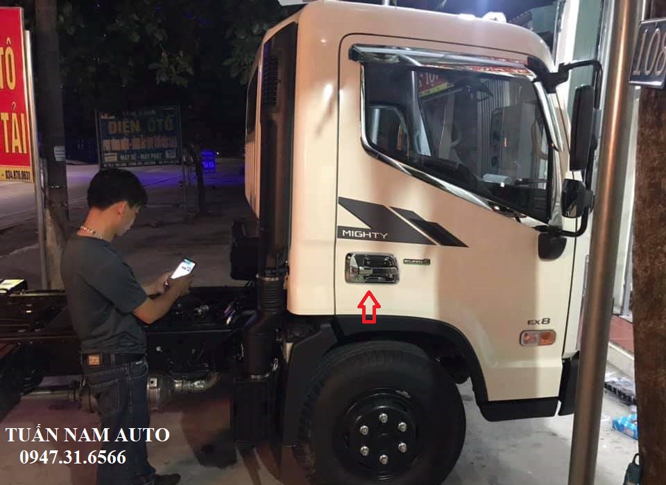 ỐP TAY NẮM MỞ CỬA CRÔM XE TẢI MIGHTY EX8, MIGHTY EX6