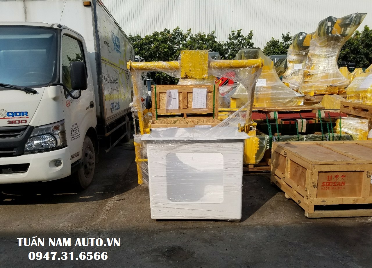 GIỎ RỔ NÂNG NGƯỜI LÀM VIỆC TRÊN CAO COMPOSITE