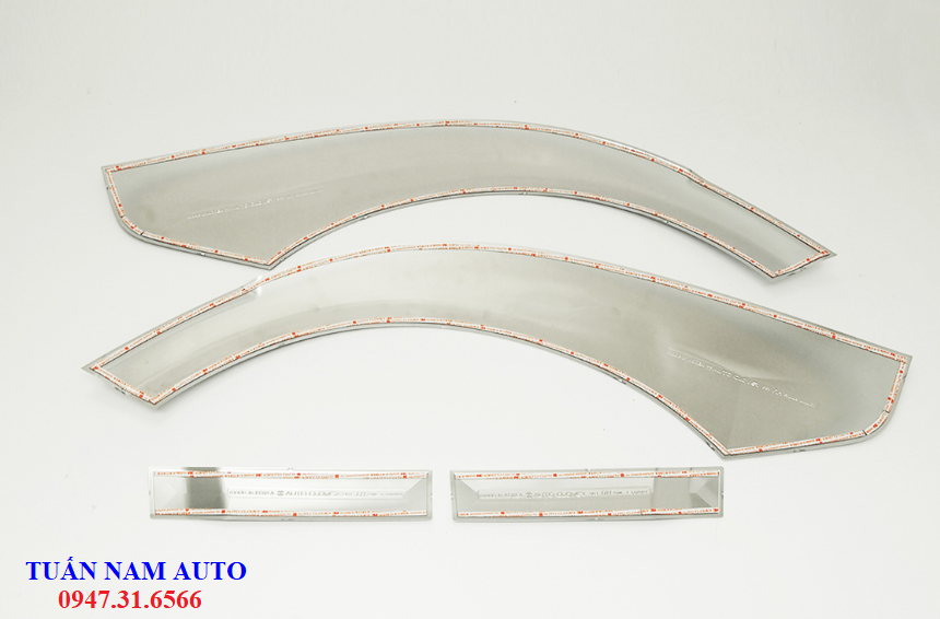 ỐP CRÔM TAI XE, CHÂN CÁNH CỬA XE TẢI KIA K250, K200, BONGGO 3 (BẢN TO)