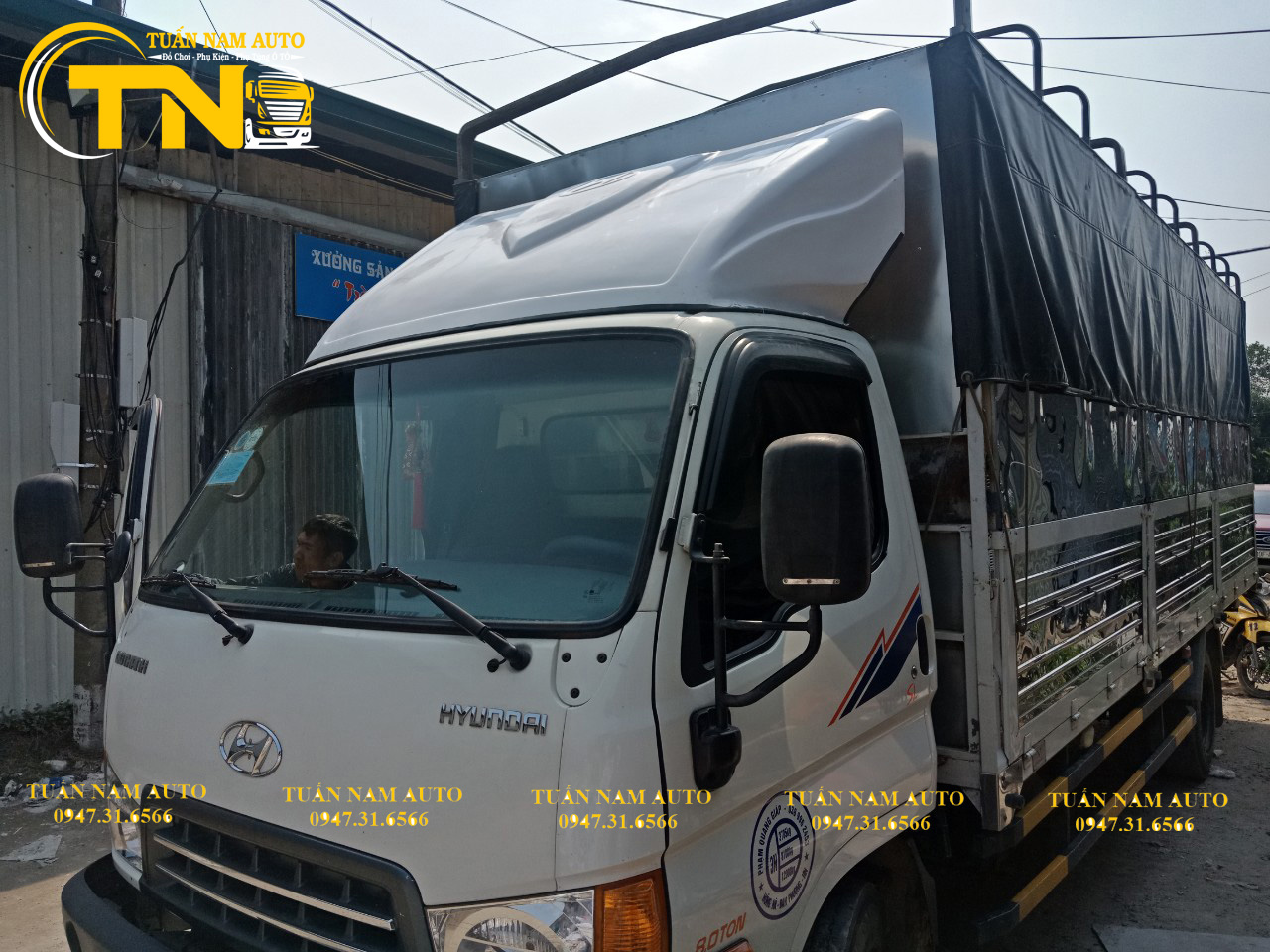MUI LƯỚT GIÓ XE TẢI HYUNDAI MIGHTY 110S HD65 HD72 HD700 HD800