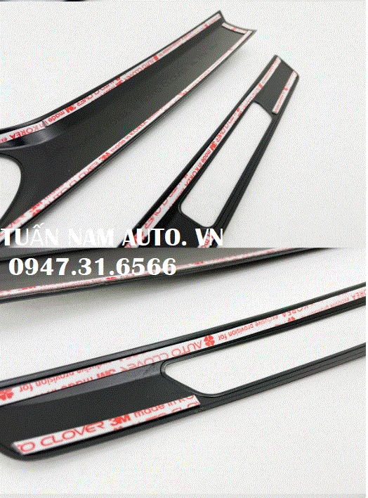 NẸP CỐP ĐUÔI SAU SELTOS MÀU TITAN ĐEN ( HÀNG KOREA CAO CẤP)