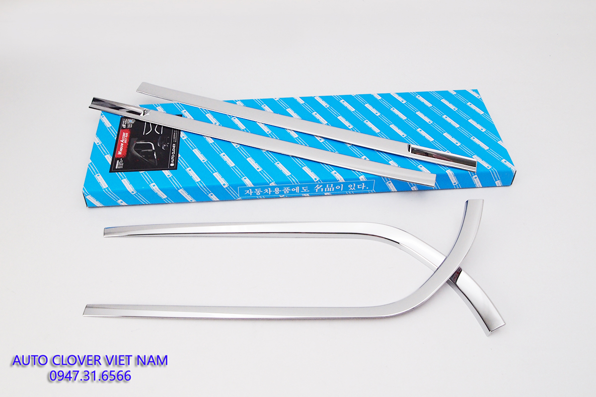 NẸP CHÂN KÍNH CỬA XE SOLATI CHROME