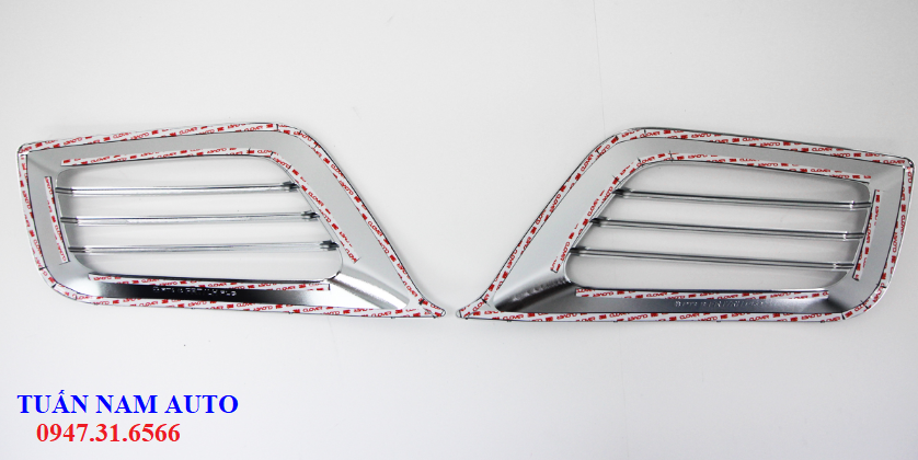 ỐP MẠ CRÔM ĐÈN SƯƠNG MÙ XE HYUNDAI PORTER 2 /H100/H150