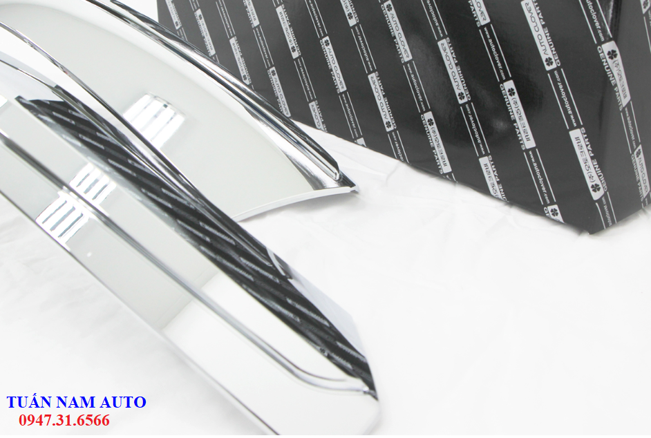 ỐP BA ĐỜ XỐC, ỐP GÒ MÁ DƯỚI HYUNDAI H150, H100, PORTER