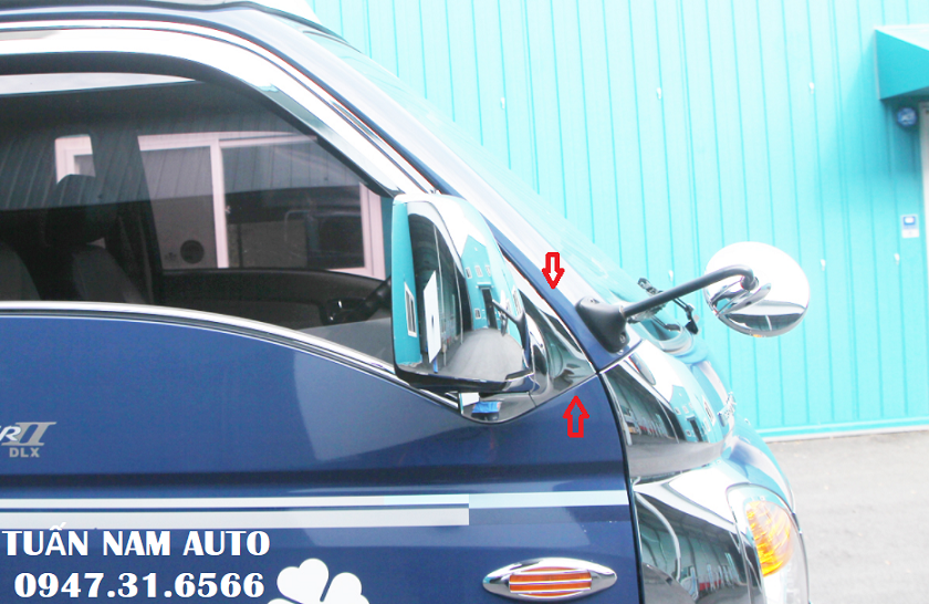 ỐP CHÂN GƯƠNG CƠ XE TẢI HYUNDAI PORTER H150