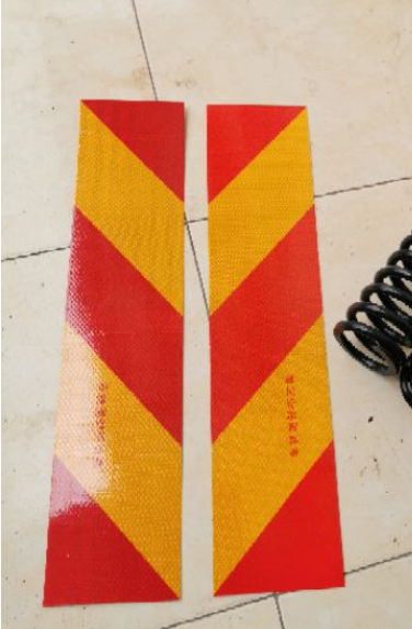 Tấm Miếng Nhôm Dán Phản Quang HÔNG, SAU THÙNG XE TẢI