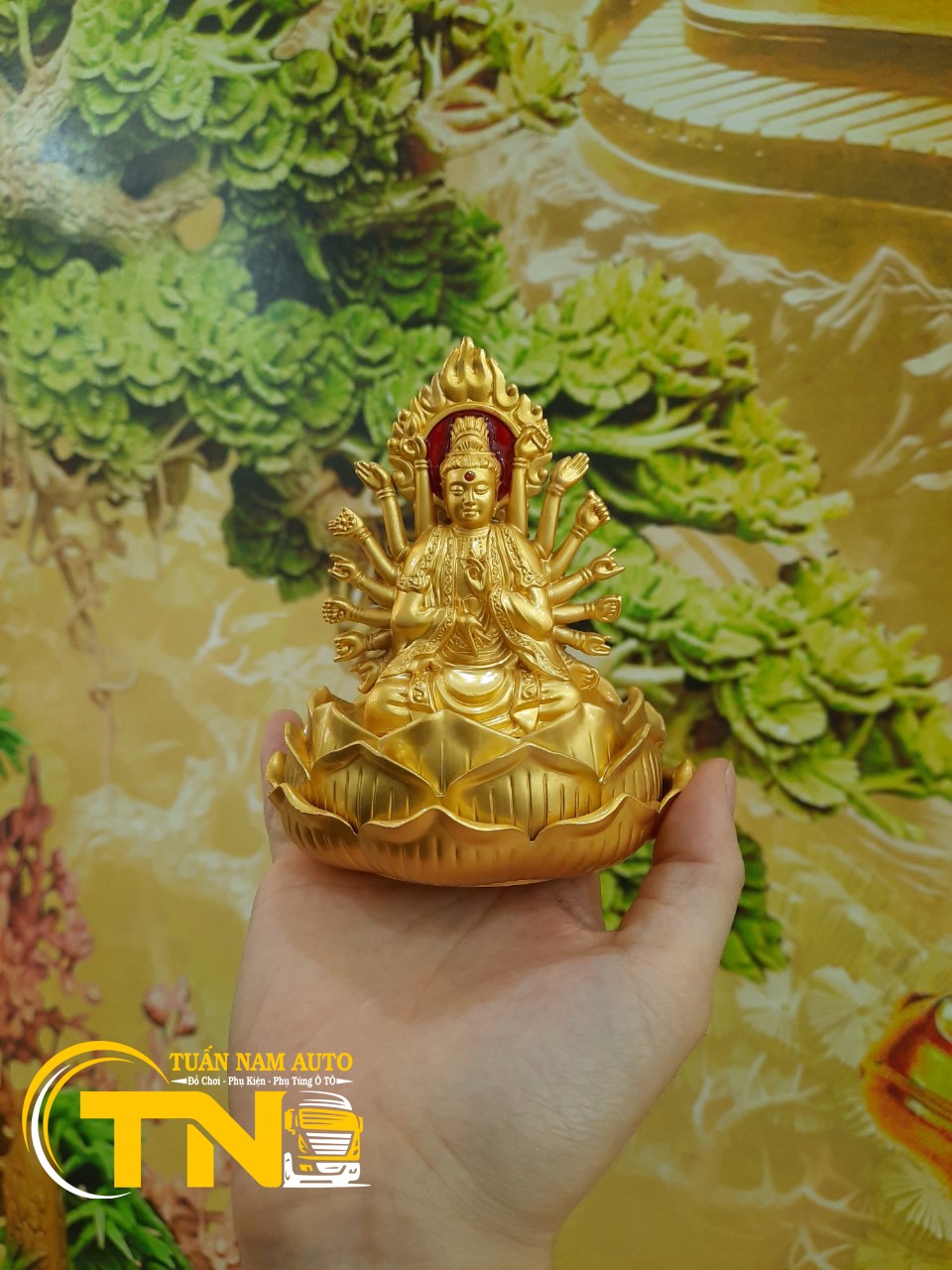 Tượng Phật Bà Quan Âm Để Taplo Xe Tải, Bàn Làm Việc