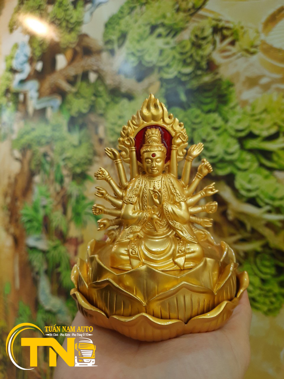 Tượng Phật Bà Quan Âm Để Taplo Xe Tải, Bàn Làm Việc