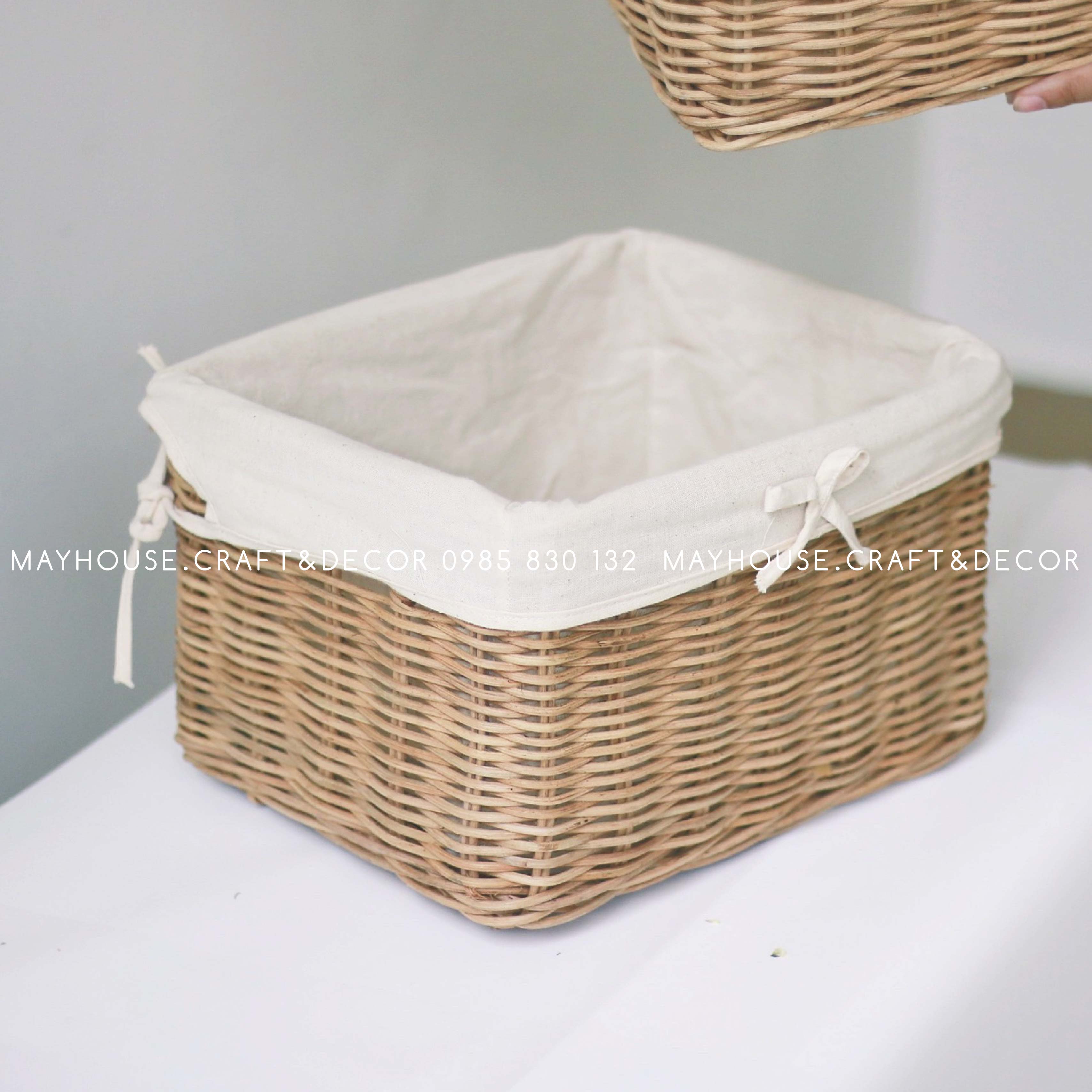 Sọt mây dáng bầu lót vải