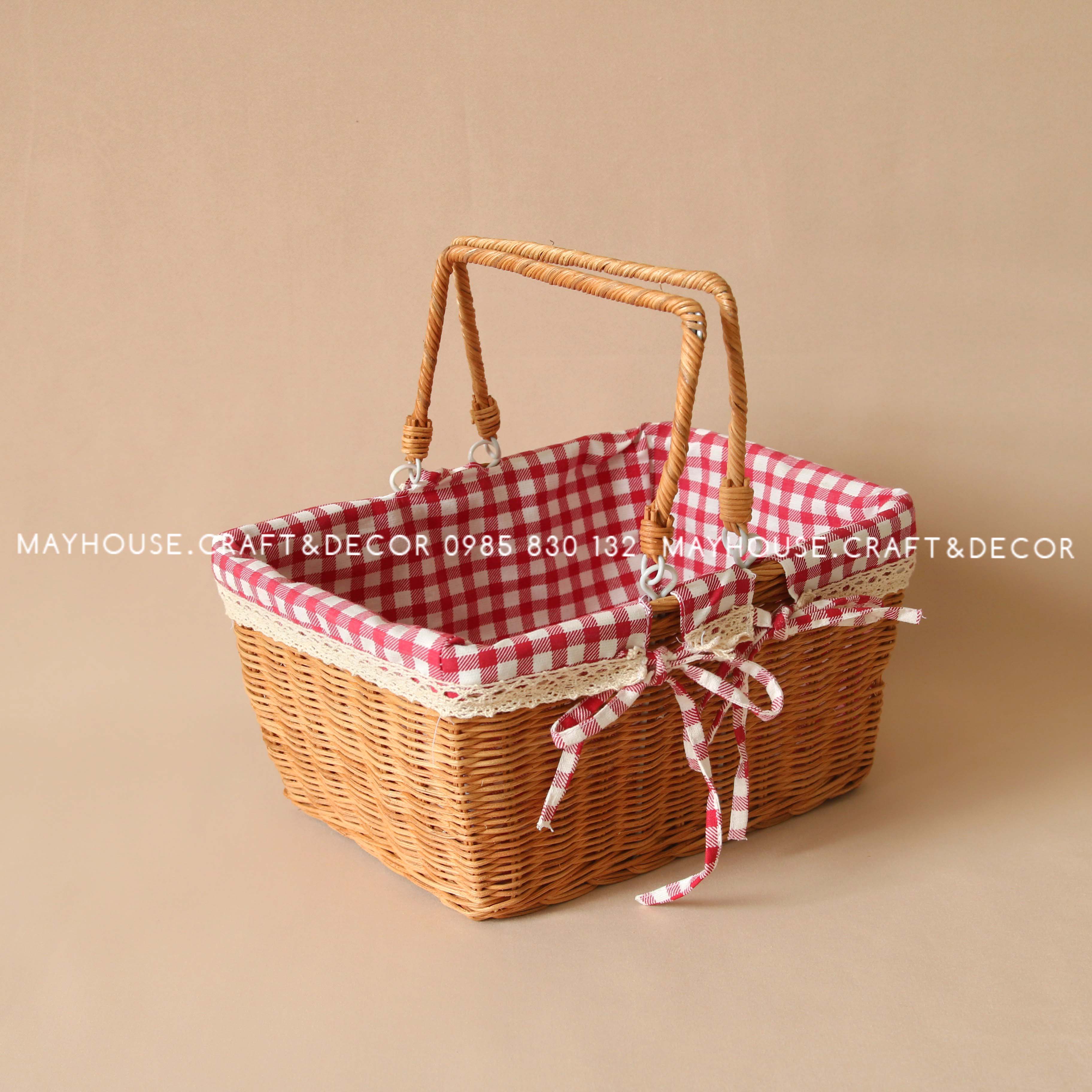 Giỏ mây tre đan đi picnic hình chữ nhật có quai xách lót vải caro đỏ