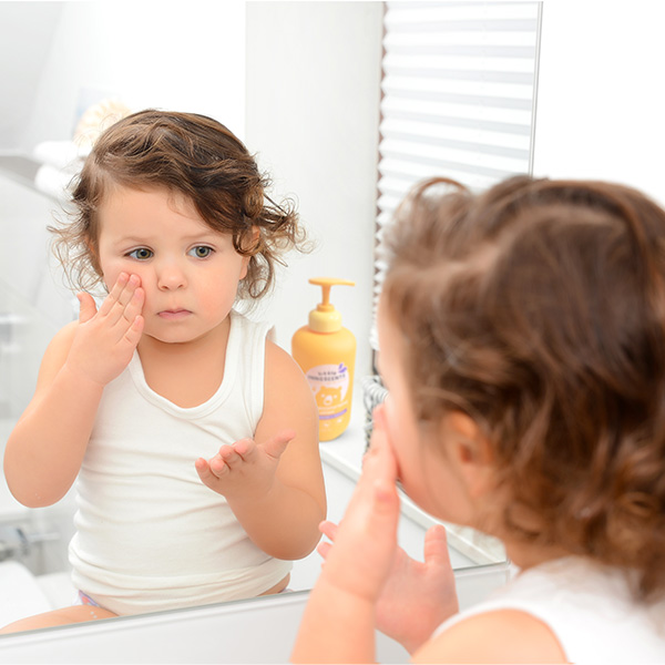 Kem Dưỡng Ẩm Cho Bé Dịu Nhẹ & An Toàn & Lành Tính - Little Innoscents Baby Moisturising Lotion 500ml