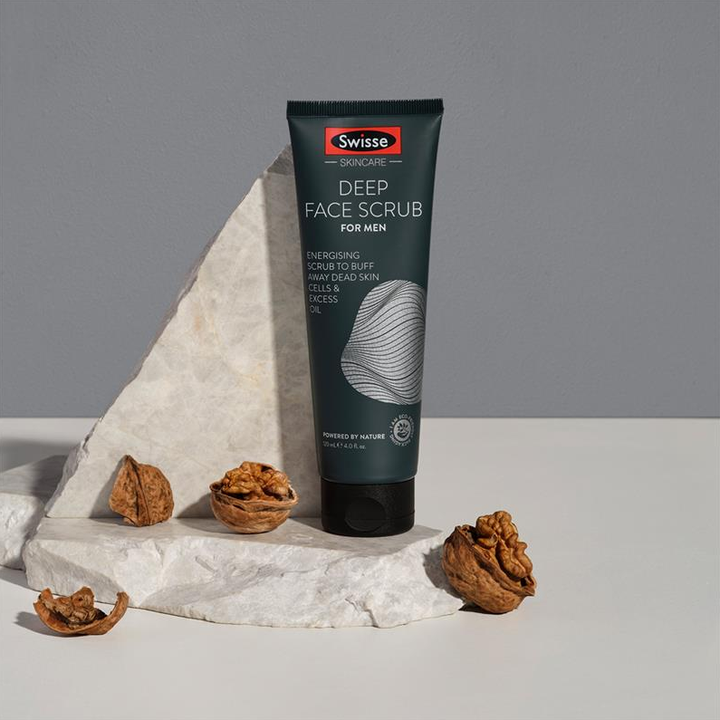 Set Dưỡng da cơ bản cho Nam Swisse Skin Care for Men gồm 4 món (sửa rửa mặt + tẩy tế bào chết + kem dưỡng ẩm +sữa tắm)