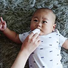 25 Miếng Giấy Ướt Rơ Lưỡi, Chà Nứu, Chùi Răng, Vệ Sinh Răng Miệng Cho Bé 100% Cotton Mềm Không Chứa Fluoride, Dường và Paraben - Jack N Jill Tooth & Gum Wipes 25 Pack