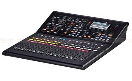 ban-mixer-midas-m32r-live