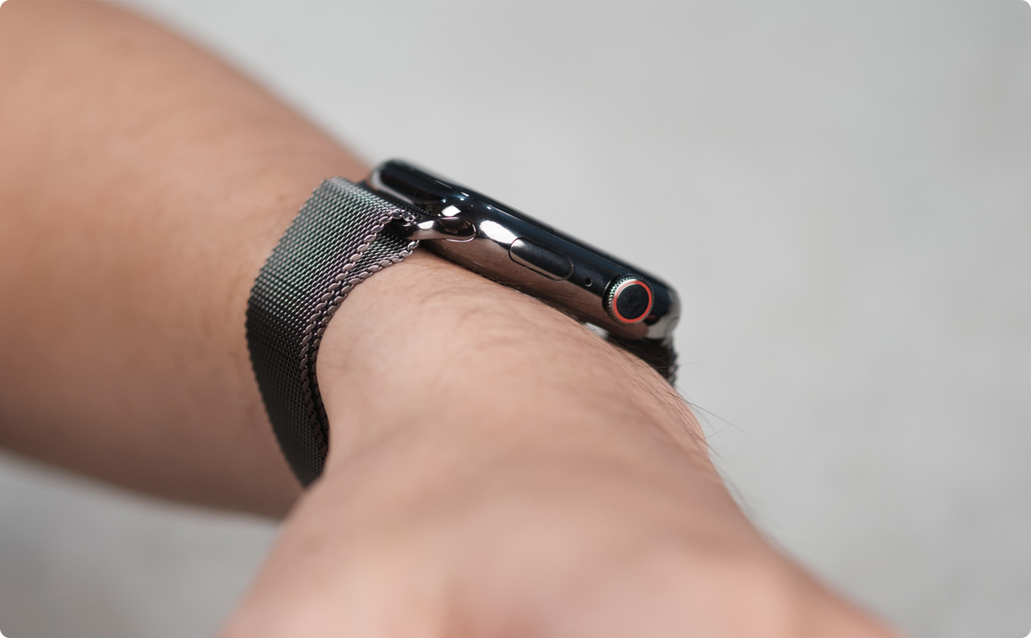 Apple Watch trong tương lai sẽ bỏ nút Digital Crown để thay thế bằng cảm biến quang học?