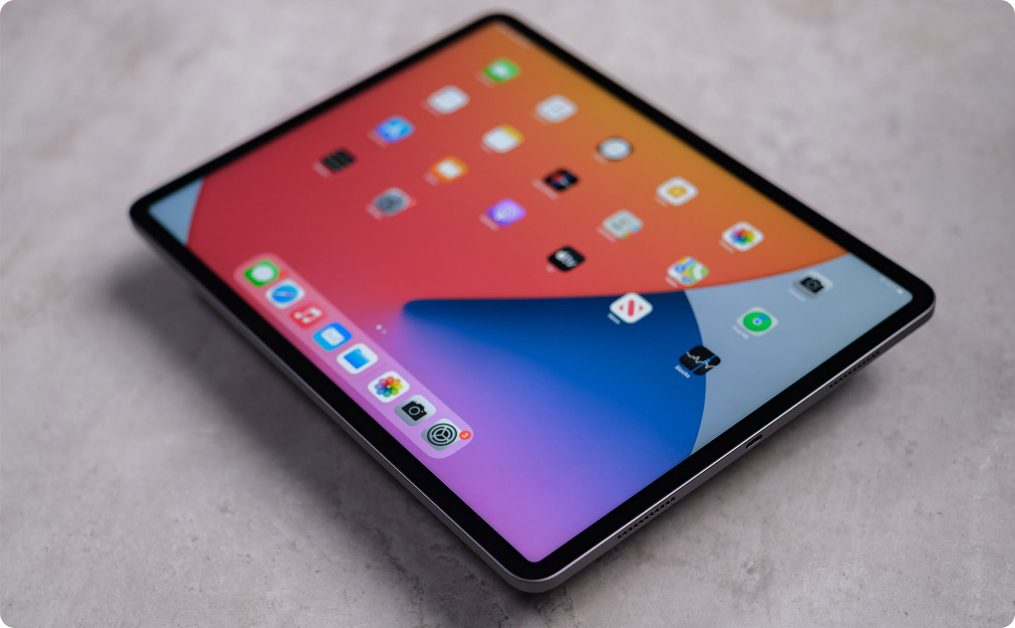 Bloomberg: Sẽ có iPad kích thước màn hình 15 inch vào năm sau, dòng Pro có sạc không dây?