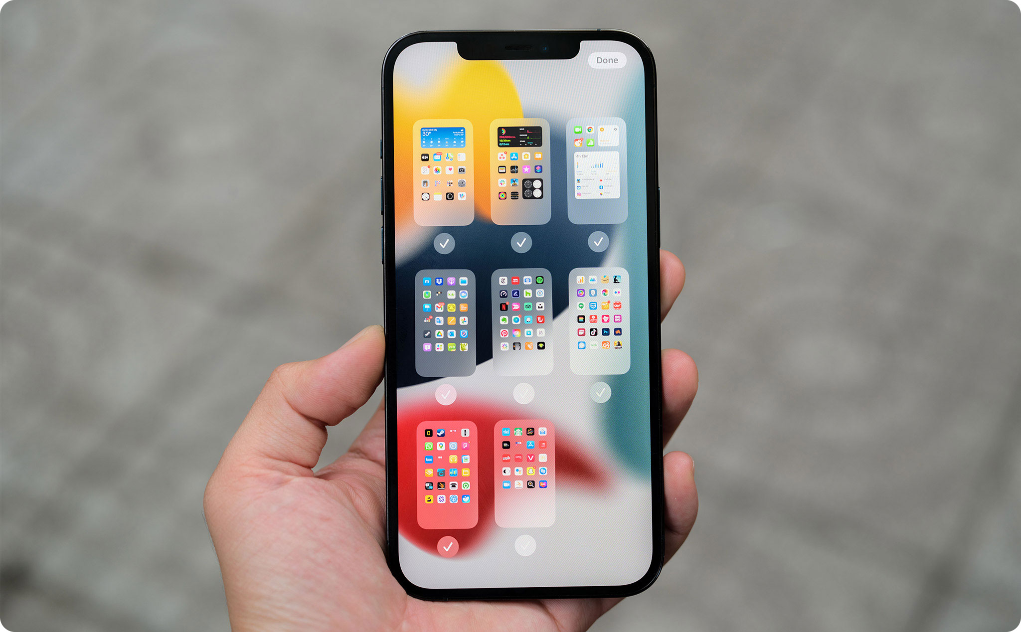 Mẹo nhỏ để sắp xếp, ẩn hoặc xoá trang Home trên iOS 15