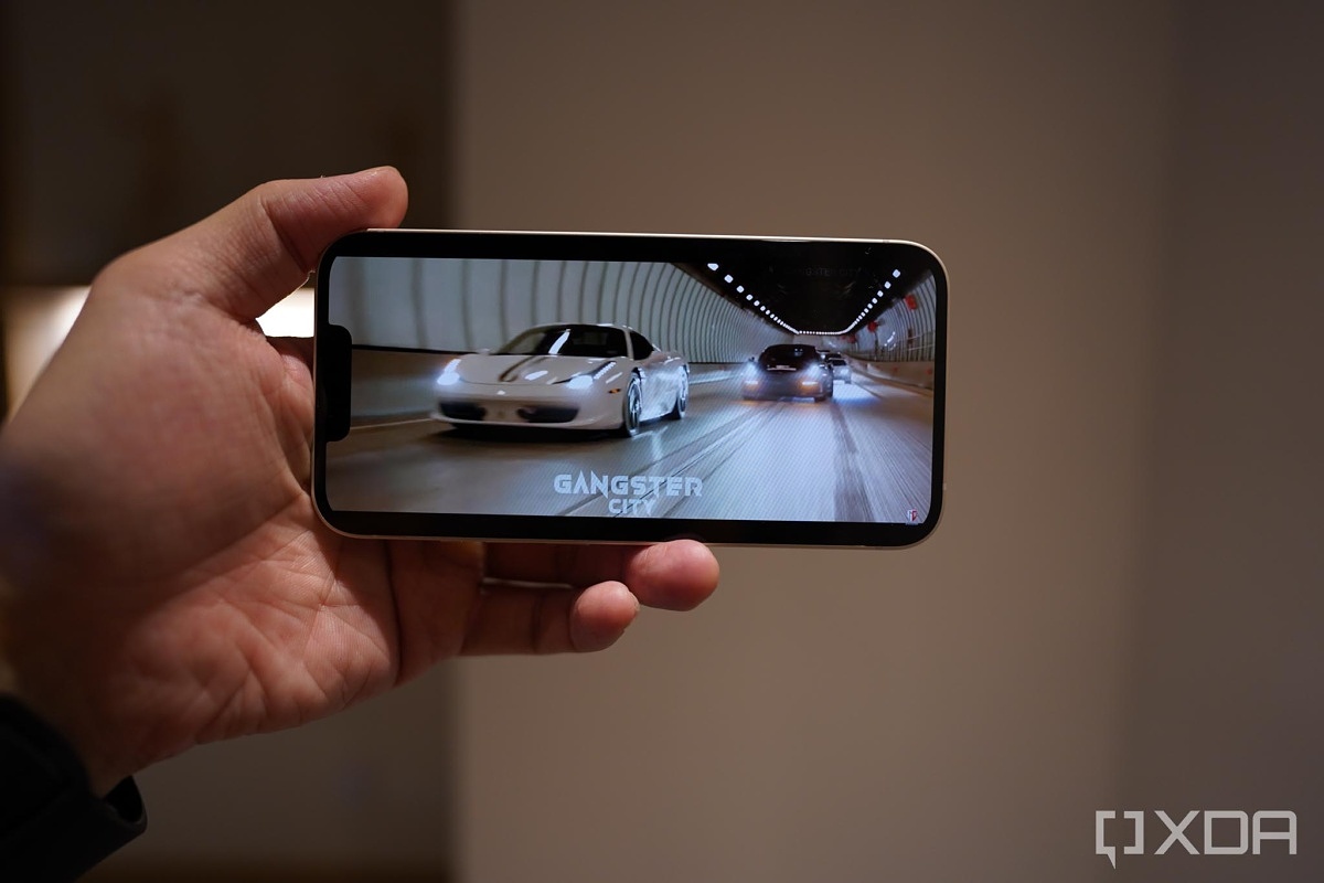 Google Pixel 6 “có cửa” so với iPhone 13 hay không?