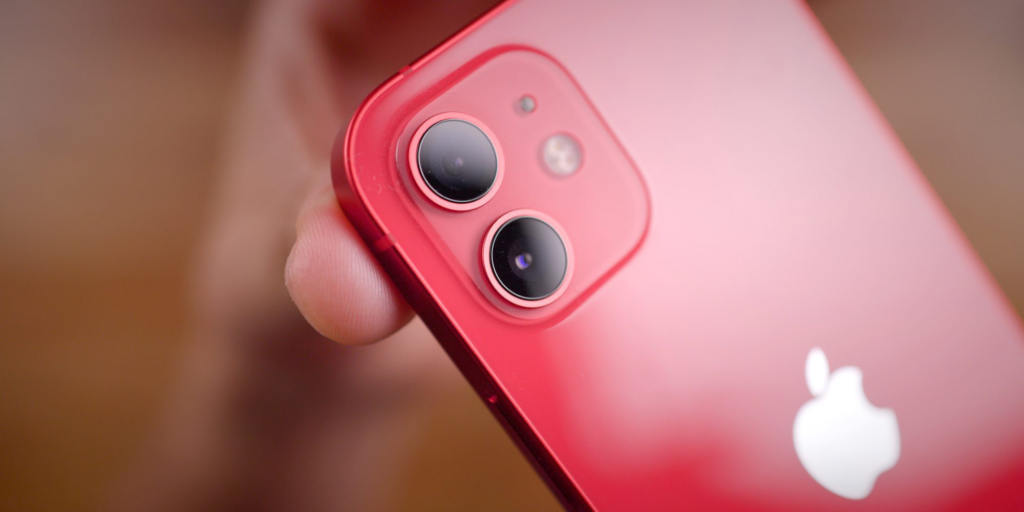 iOS 15 beta 4 sẽ tự động loại bỏ hiện tượng flare ống kính trong ảnh chụp từ iPhone