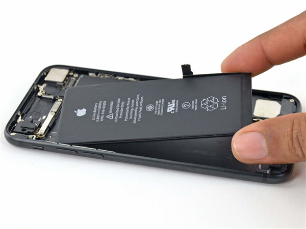 Khi thay pin iPhone cần chú ý những gì? 