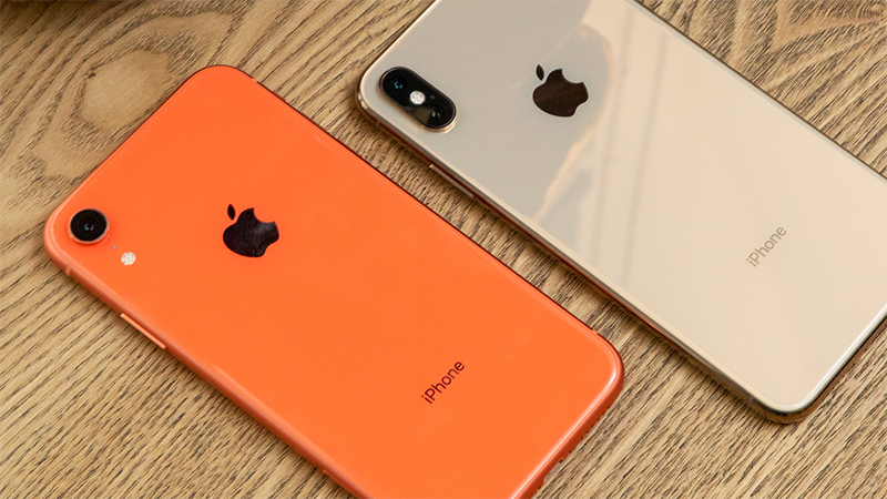 Nên mua iPhone XS hay XR