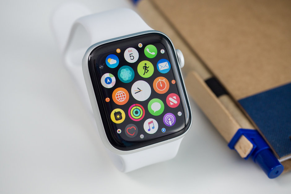 Thêm số liên lạc trên apple watch