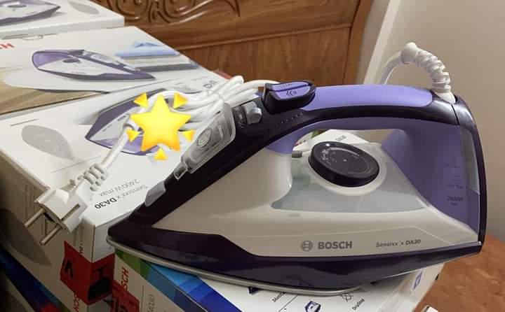 Bàn là hơi nước Bosch Sensix DA30