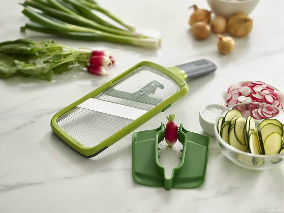 Dụng cụ cắt lát sản phẩm Joseph Joseph 20141