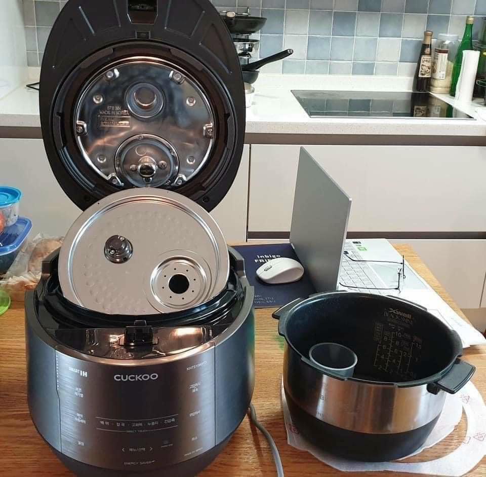 Nồi cơm điện cao tần Cuckoo 1060FD