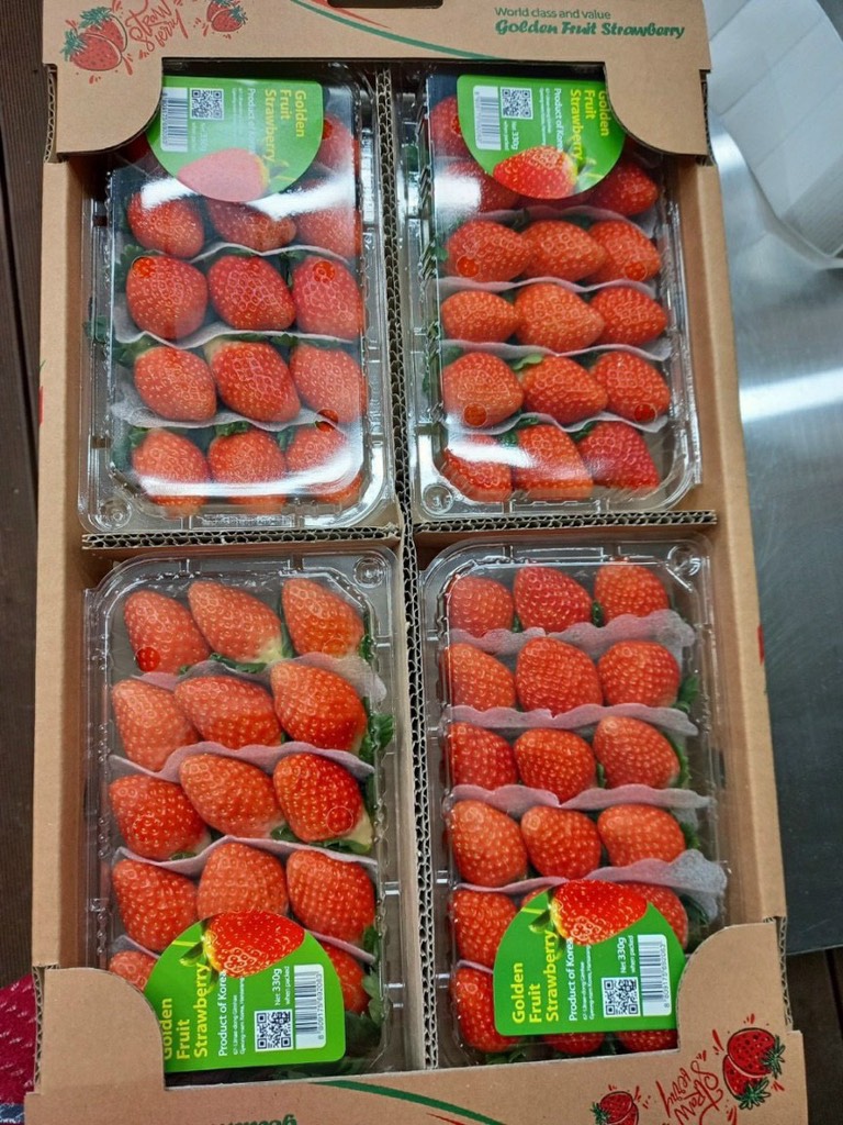 Dâu Hàn Golden Fruit hộp 330gr