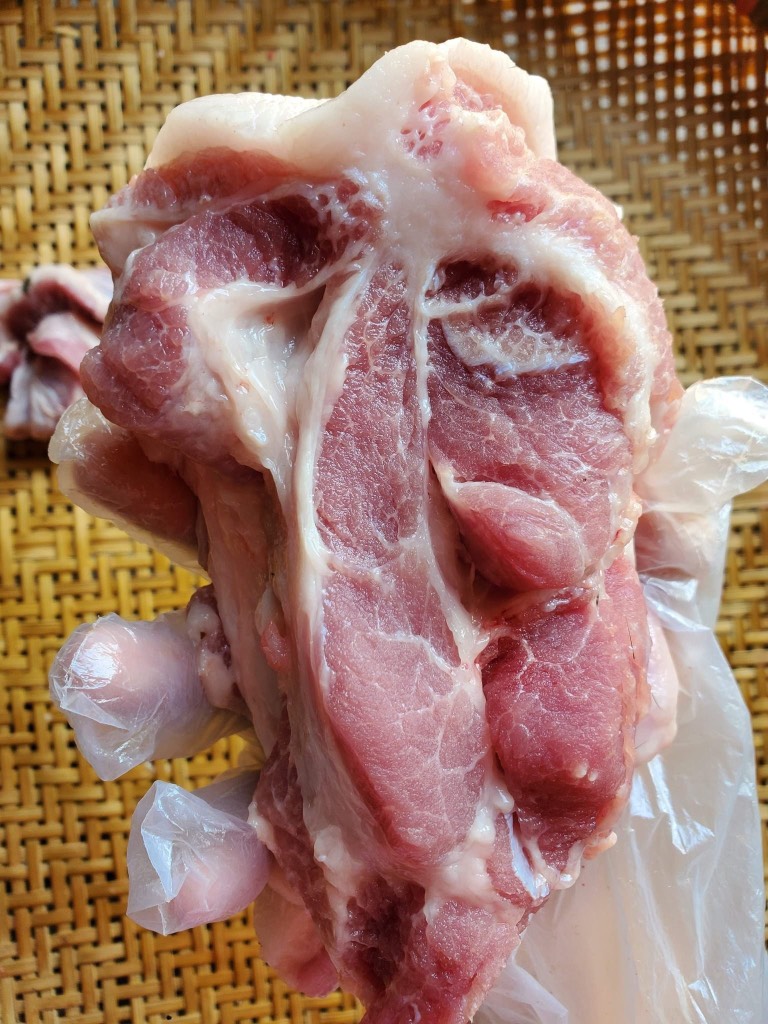 Nạc dăm đầu giòn heo quê Ayunpa (Gia Lai)