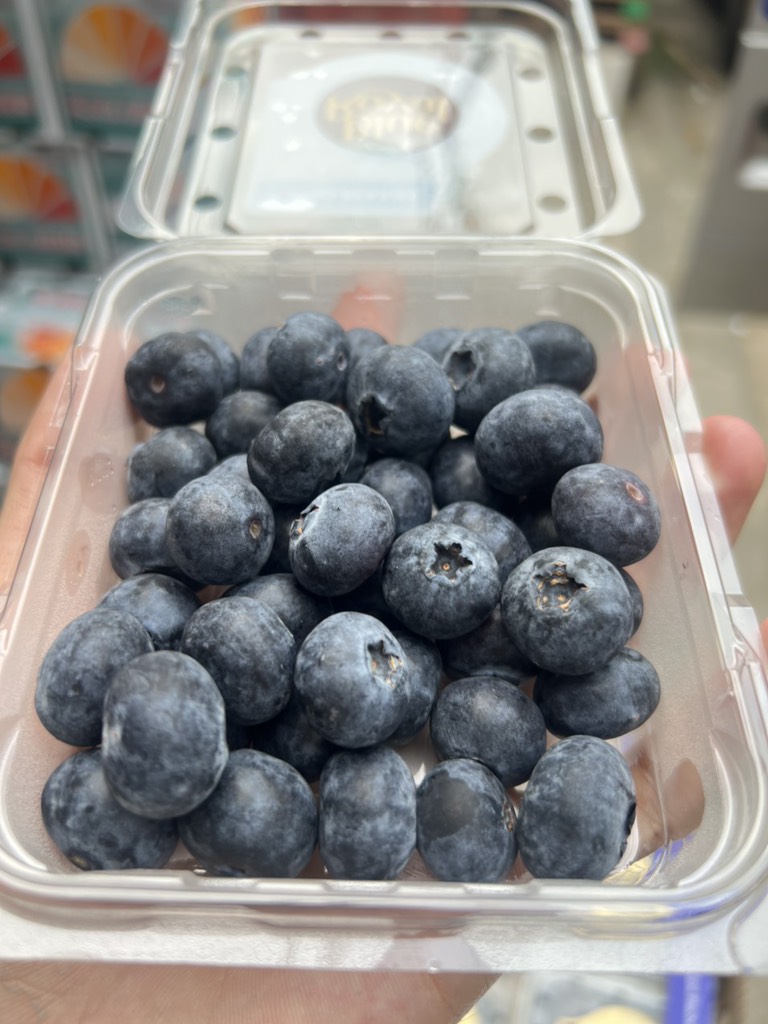 Việt quất Newz Blue Royal hộp 125gr