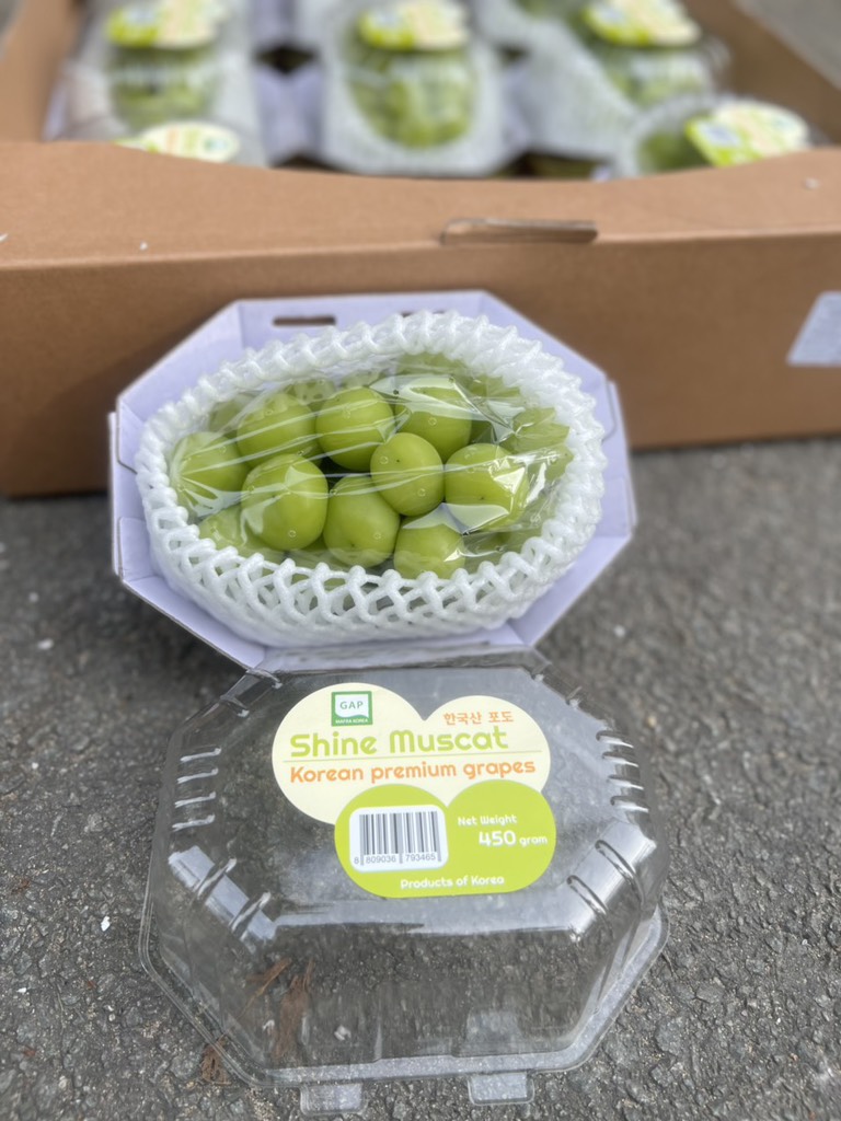 Nho Mẫu Đơn Greenvil Hàn Quốc (hộp 450gr)