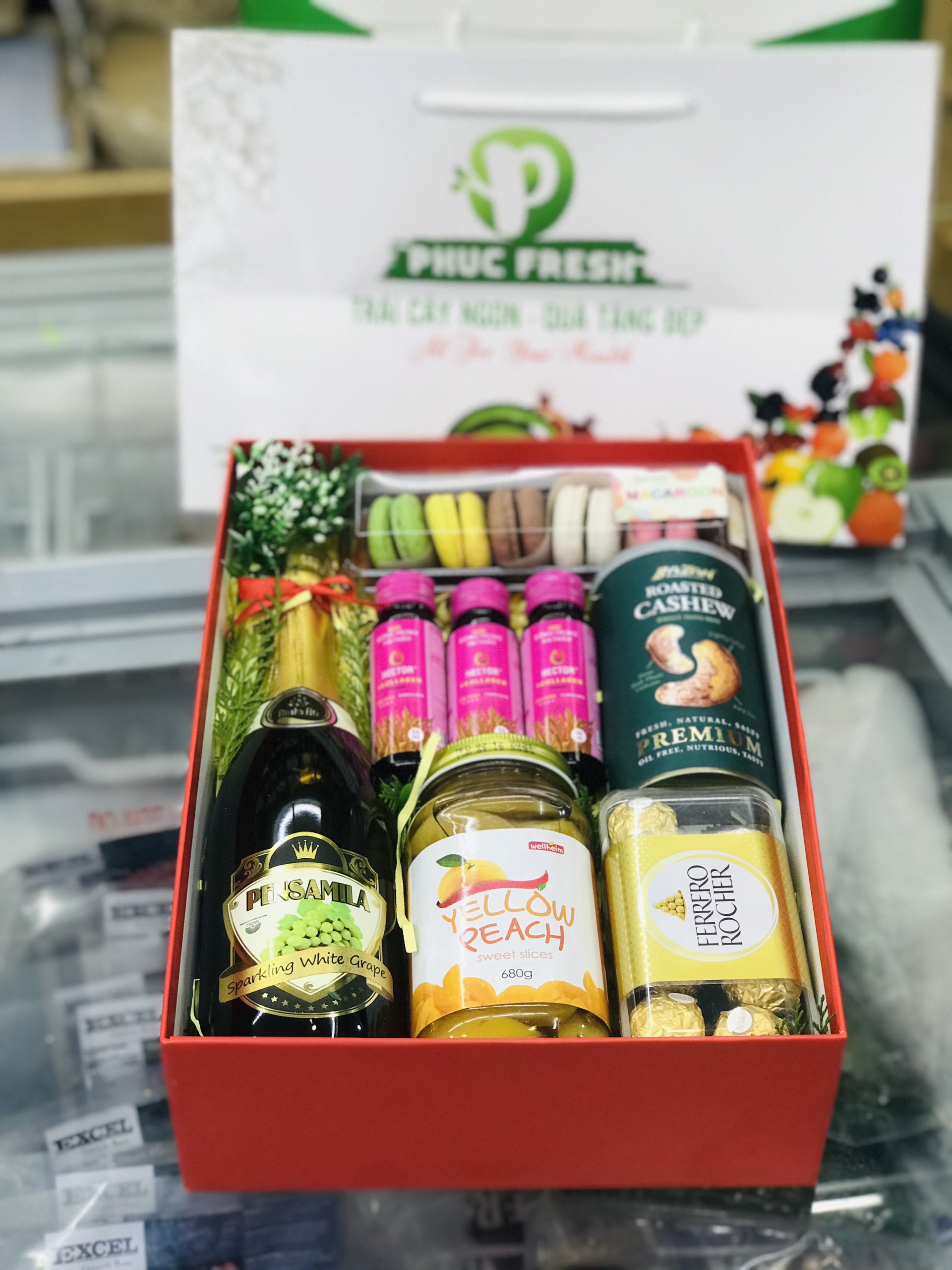 Hộp Quà Cao Cấp Set 28 ( 710k )