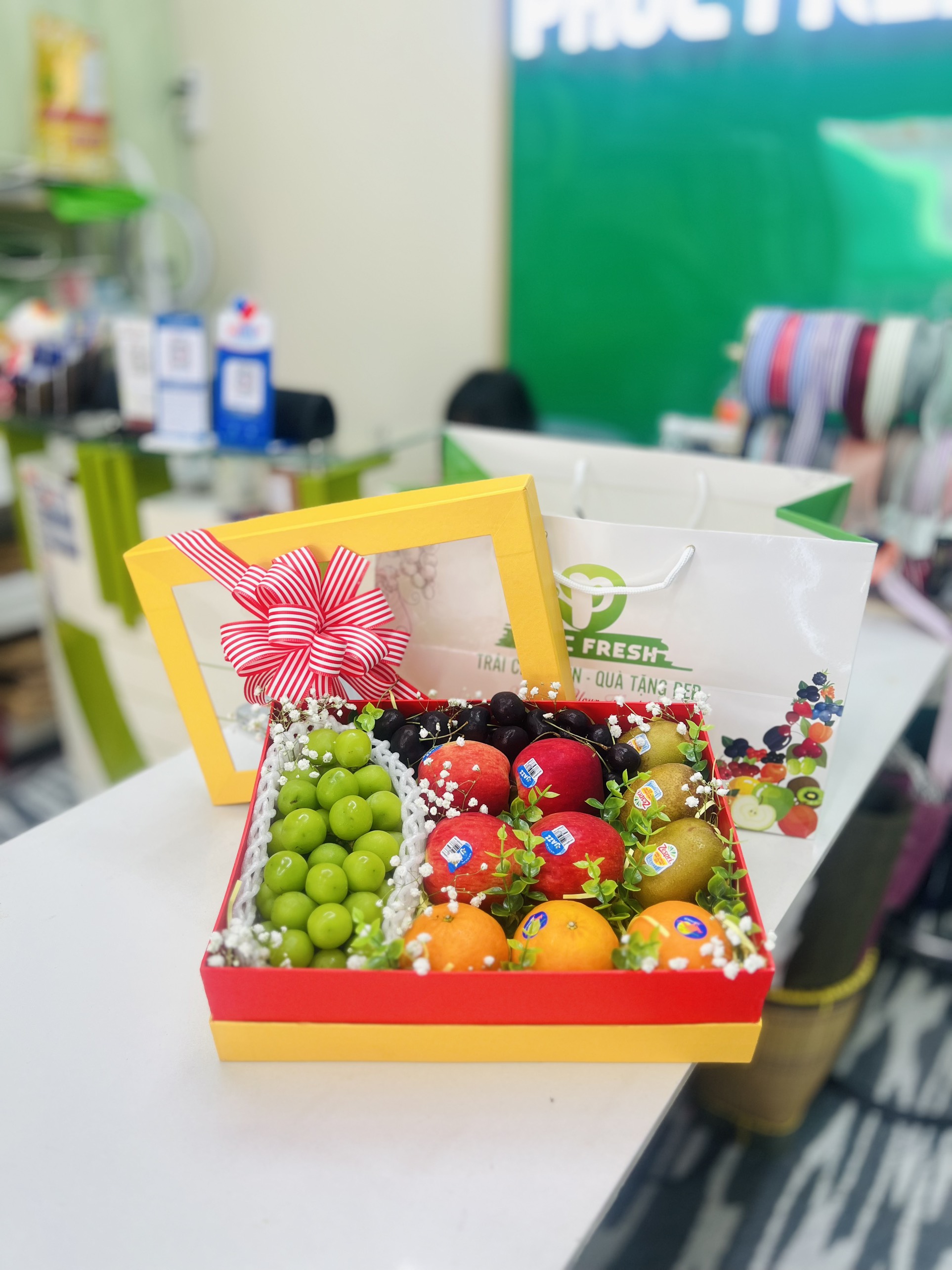 Hộp quà tặng trái cây cap cấp 8001