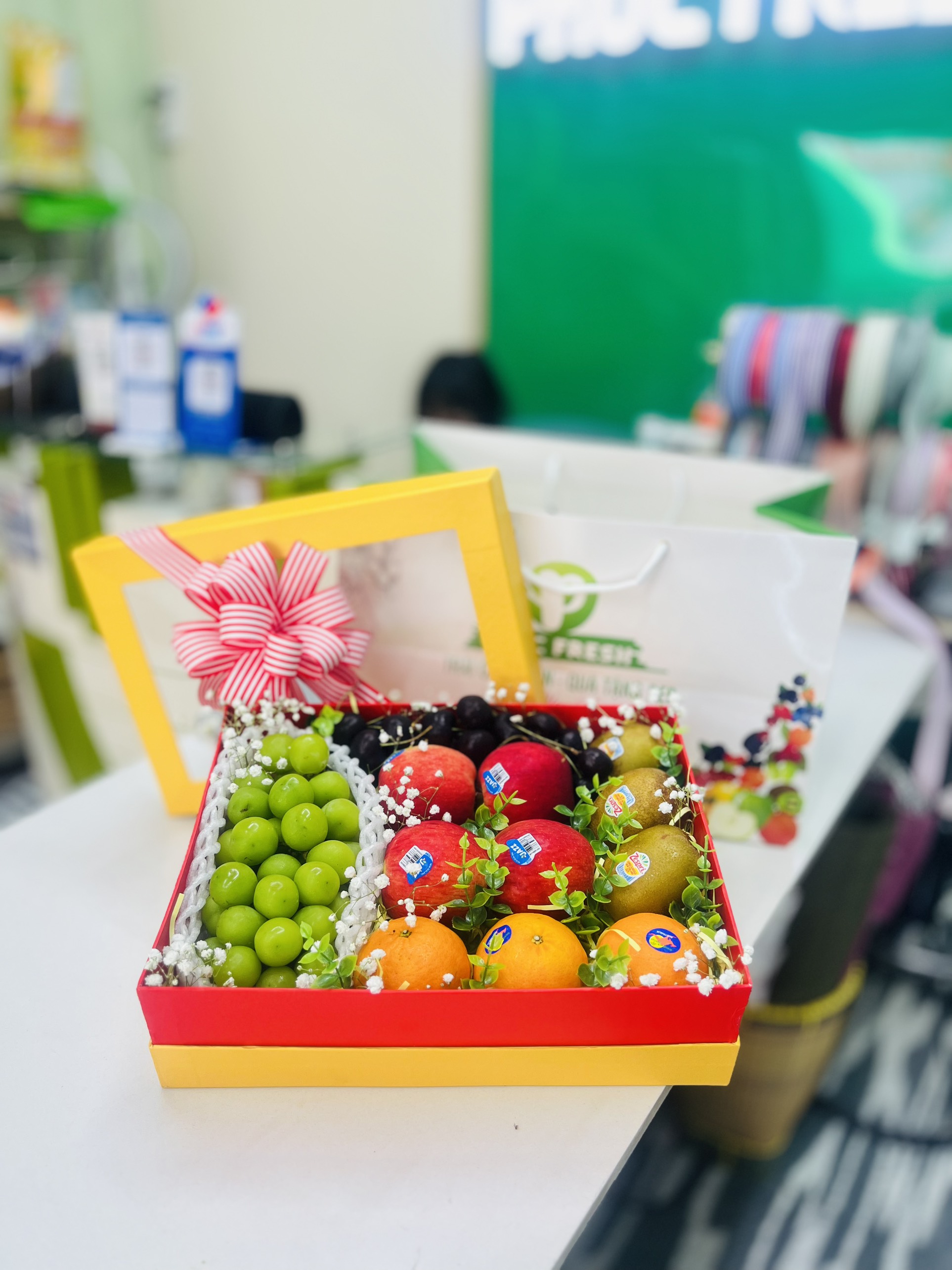 Hộp quà tặng trái cây cap cấp 8001